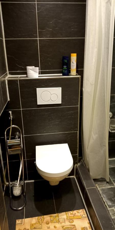 Bydlení v centru OV blízko Stodolní, bez výtahu Apartamento Ostrava Exterior foto