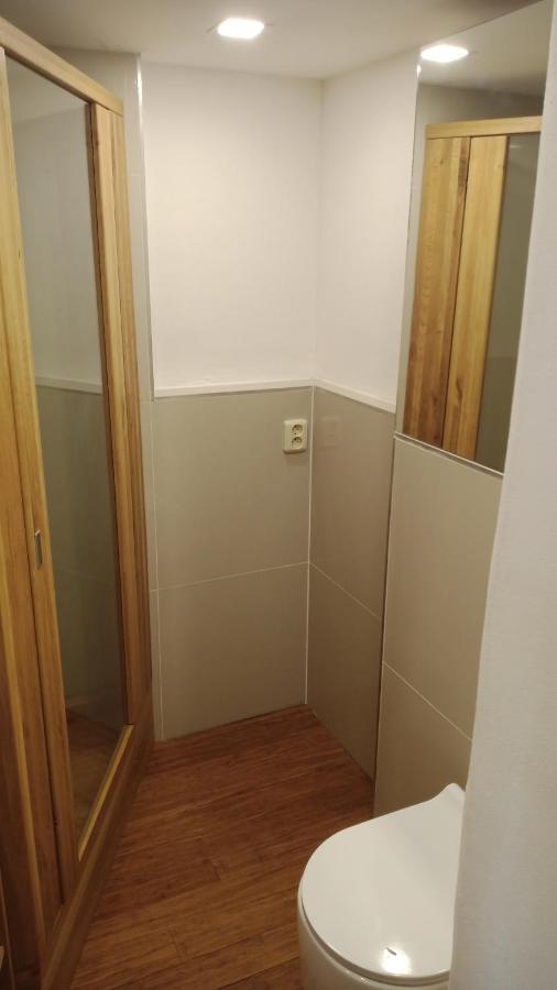 Bydlení v centru OV blízko Stodolní, bez výtahu Apartamento Ostrava Exterior foto