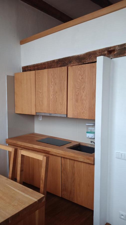 Bydlení v centru OV blízko Stodolní, bez výtahu Apartamento Ostrava Exterior foto